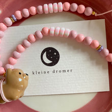 Afbeelding in Gallery-weergave laden, Kinderketting - Parelmoer Hondje Lichtroze