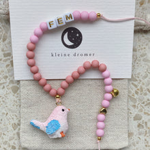 Afbeelding in Gallery-weergave laden, Naamketting Vogeltje - Fem