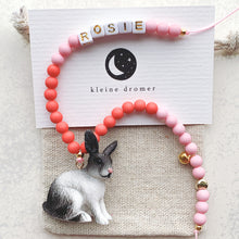 Afbeelding in Gallery-weergave laden, Naamketting Konijntje - Rosie