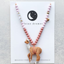 Afbeelding in Gallery-weergave laden, Naamketting Alpaca - Elza
