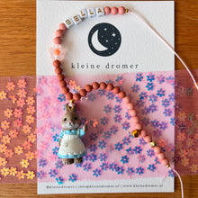 Afbeelding in Gallery-weergave laden, Little Friends Collection - Bella
